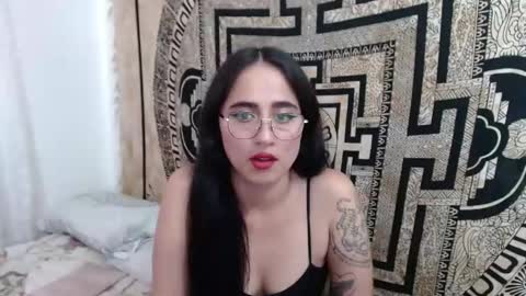 Snapshot of ninakravtz chatting on 02/07/25, 06:13 N I N A online show from 02/07/25, 06:13