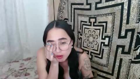 Snapshot of ninakravtz chatting on 02/24/25, 02:04 N I N A online show from 02/24/25, 02:04