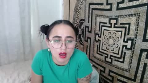 Snapshot of ninakravtz chatting on 03/11/25, 03:56 N I N A online show from 03/11/25, 03:56