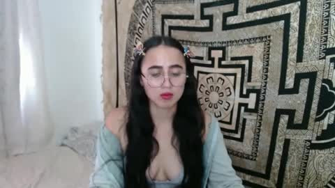 Snapshot of ninakravtz chatting on 03/12/25, 07:17 N I N A online show from 03/12/25, 07:17