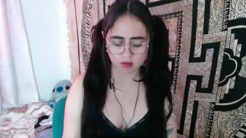 Snapshot of ninakravtz chatting on 09/24/25, 03:04 N I N A online show from 09/24/25, 03:04