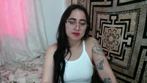 Snapshot of ninakravtz chatting on 09/27/25, 03:28 N I N A online show from 09/27/25, 03:28