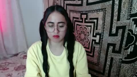 Snapshot of ninakravtz chatting on 10/02/25, 03:30 N I N A online show from 10/02/25, 03:30