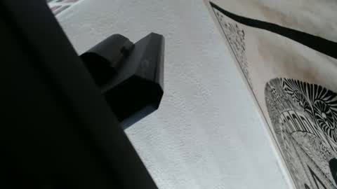 Snapshot of ninakravtz chatting on 10/07/25, 05:21 N I N A online show from 10/07/25, 05:21