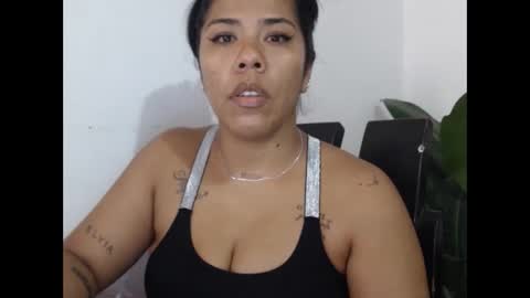 Snapshot of ninapalmer chatting on 04/21/26, 08:23 Ninapalmer online show from 04/21/26, 08:23