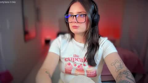 ninavolkov online show from 02/13/25, 10:22