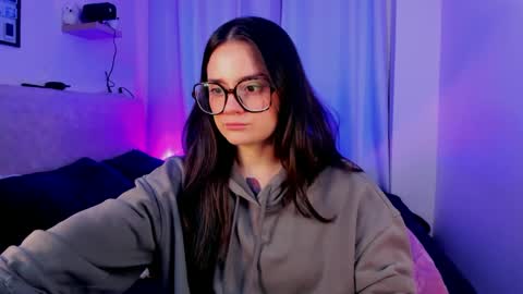 ninavolkov online show from 10/01/25, 11:33