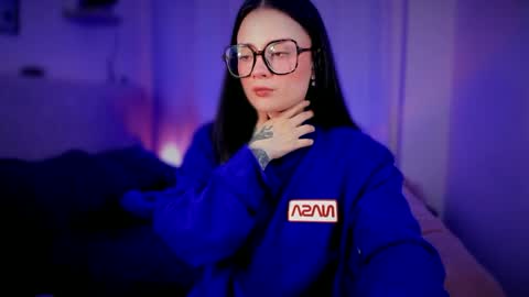 ninavolkov online show from 10/02/25, 10:17