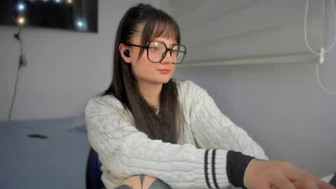 Snapshot of ninavolkov chatting on 03/27/26, 12:16 ninavolkov online show from 03/27/26, 12:16