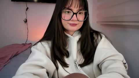 Snapshot of ninavolkov chatting on 04/18/26, 12:58 ninavolkov online show from 04/18/26, 12:58