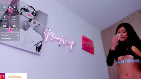 Snapshot of ninawong_ chatting on 02/28/25, 05:26 Nina online show from 02/28/25, 05:26