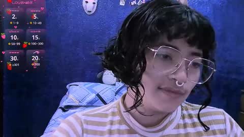 Snapshot of ninayellow chatting on 02/12/26, 01:28 Nina online show from 02/12/26, 01:28