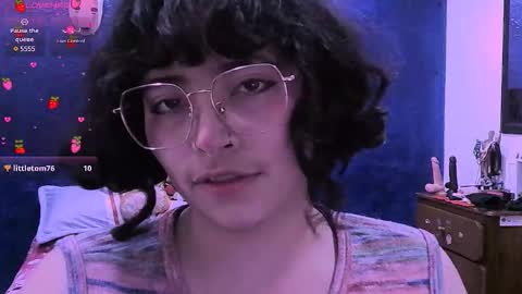 Snapshot of ninayellow chatting on 03/10/26, 01:16 Nina online show from 03/10/26, 01:16