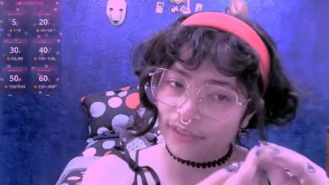 Snapshot of ninayellow chatting on 04/14/26, 01:06 Nina online show from 04/14/26, 01:06