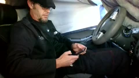 Snapshot of nineinchbronco chatting on 03/22/26, 11:46 nineinchbronco online show from 03/22/26, 11:46