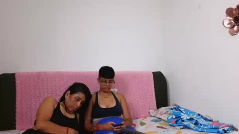 nini_smith online show from 05/08/26, 07:36