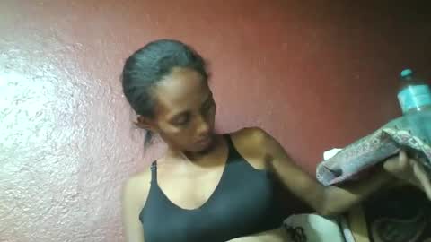 ninie246746 online show from 01/31/25, 10:10