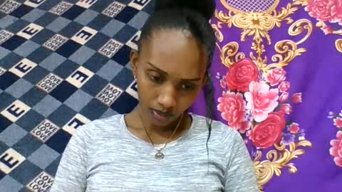 Snapshot of ninie246746 chatting on 07/11/26, 07:44 ninie246746 online show from 07/11/26, 07:44