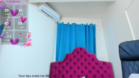 Snapshot of ninna_dee chatting on 03/26/26, 04:40 nina dee online show from 03/26/26, 04:40