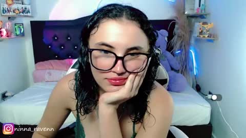 Snapshot of ninna_raven chatting on 04/13/26, 09:20 Ninna online show from 04/13/26, 09:20