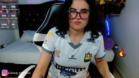 Snapshot of ninna_raven chatting on 04/21/26, 01:42 Ninna online show from 04/21/26, 01:42