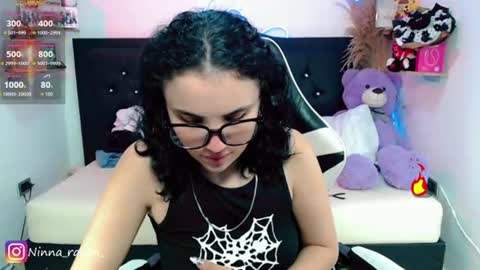 Snapshot of ninna_raven chatting on 06/17/26, 12:24 Ninna online show from 06/17/26, 12:24