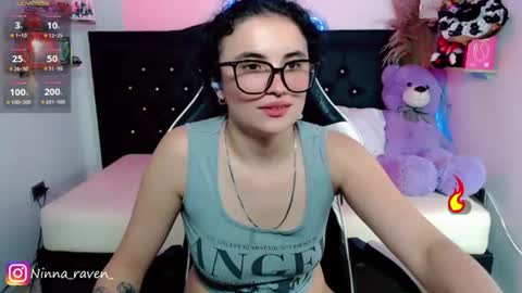 Snapshot of ninna_raven chatting on 06/20/26, 01:52 Ninna online show from 06/20/26, 01:52