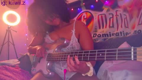 kiwi online show from 03/06/25, 07:03