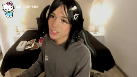 Snapshot of nioki_ chatting on 02/25/26, 04:44 nioki_ online show from 02/25/26, 04:44