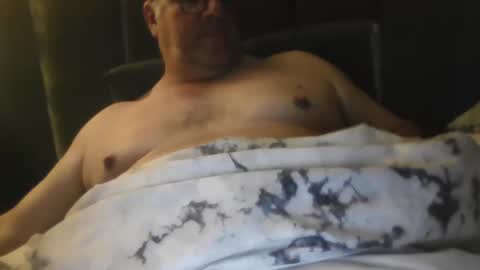 nipplepain007 online show from 04/28/26, 10:42