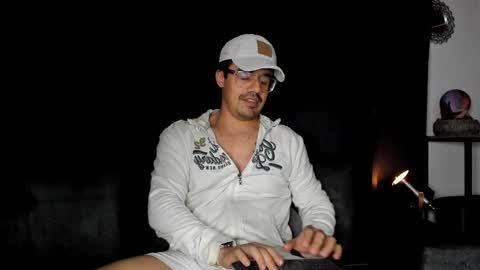 Snapshot of nipsfetich chatting on 12/03/24, 12:02 Steven online show from 12/03/24, 12:02