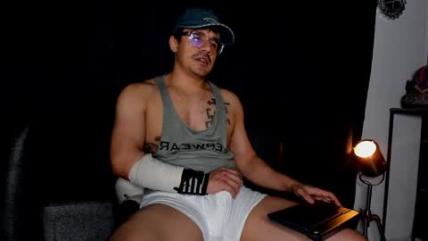 Snapshot of nipsfetich chatting on 12/17/24, 03:50 Steven online show from 12/17/24, 03:50