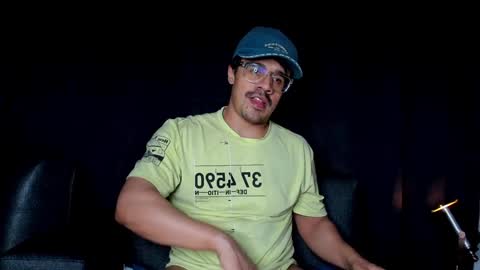 Snapshot of nipsfetich chatting on 01/05/25, 06:56 Steven online show from 01/05/25, 06:56