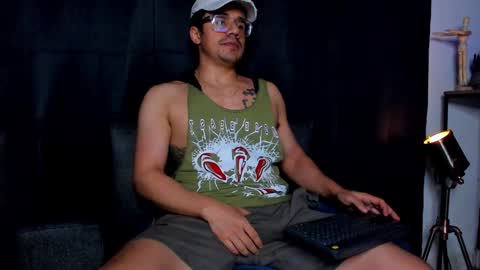 Snapshot of nipsfetich chatting on 01/21/25, 02:43 Steven online show from 01/21/25, 02:43