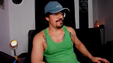 Snapshot of nipsfetich chatting on 10/10/25, 06:45 Steven online show from 10/10/25, 06:45