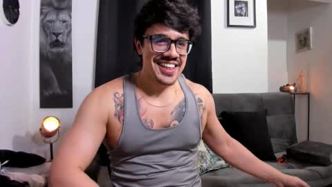 Snapshot of nipsfetich chatting on 10/26/25, 12:27 Steven online show from 10/26/25, 12:27