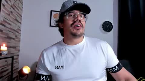 Snapshot of nipsfetich chatting on 01/17/26, 03:22 Steven online show from 01/17/26, 03:22