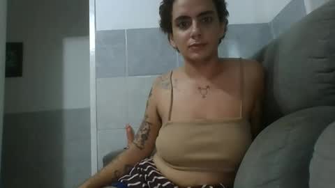 Snapshot of niquetheclown chatting on 04/17/26, 12:13 niquetheclown online show from 04/17/26, 12:13