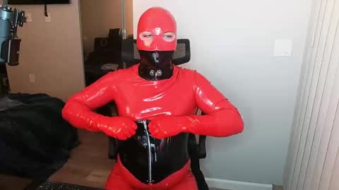 Snapshot of niteowl4 chatting on 10/05/25, 05:06 niteowl4 online show from 10/05/25, 05:06