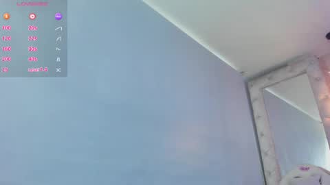 Snapshot of nix_boobs chatting on 04/17/26, 07:17 V I C T O R I A online show from 04/17/26, 07:17