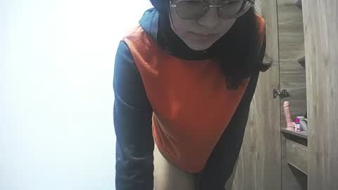 Snapshot of nix_vane chatting on 06/25/26, 04:34 nix_vane online show from 06/25/26, 04:34