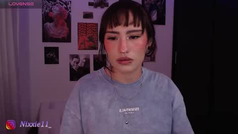 Nixxie  online show from 11/14/25, 03:05