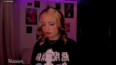 Snapshot of nixxie_ chatting on 02/09/26, 03:54 Nixxie online show from 02/09/26, 03:54