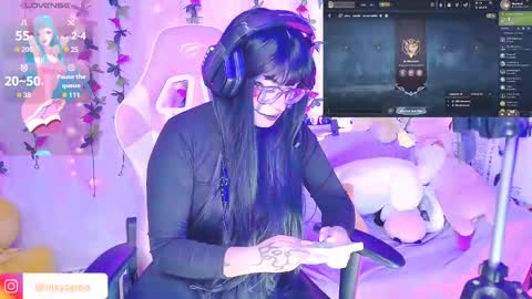 Nixy Sama online show from 11/17/25, 10:48