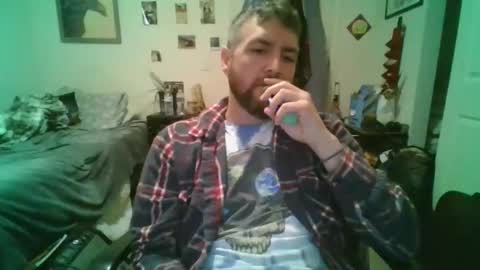 Snapshot of njoefats420 chatting on 04/24/26, 09:45 njoefats420 online show from 04/24/26, 09:45