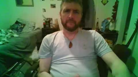 Snapshot of njoefats420 chatting on 04/27/26, 02:42 njoefats420 online show from 04/27/26, 02:42
