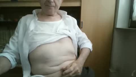 Snapshot of nkdyy chatting on 04/26/26, 01:20 nkdyy online show from 04/26/26, 01:20