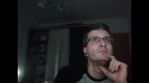 Snapshot of nmcandeias chatting on 03/21/26, 02:27 Nuno online show from 03/21/26, 02:27