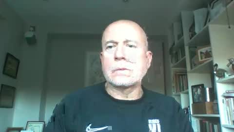 Snapshot of nmmm124347 chatting on 11/17/25, 01:39 nmmm124347 online show from 11/17/25, 01:39