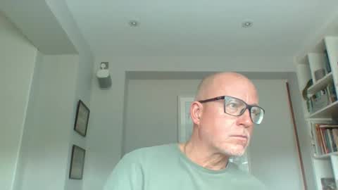 Snapshot of nmmm124347 chatting on 05/31/26, 01:07 nmmm124347 online show from 05/31/26, 01:07